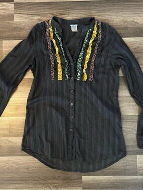 DayTrip Semi Sheer Gray Button Down Blouse SZ L